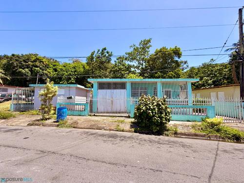 CALLE E URB LAS COLINAS 191, Las Colinas (Urbanizacion), Vega Alta, Puerto Rico 00692