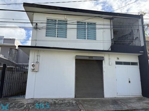 Carmen 7 CALLE, Pueblo Fajardo (Barrio), Fajardo, Puerto Rico 00738